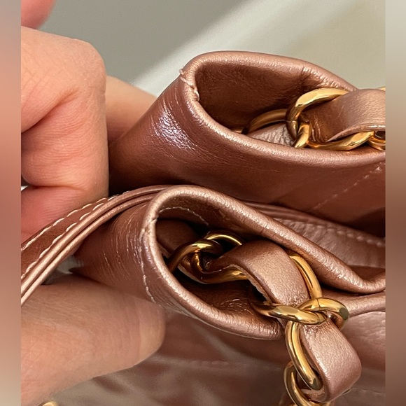 Chanel 22 bag, Small - Picture 9 of 11